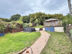 Photo 17- click for photo gallery